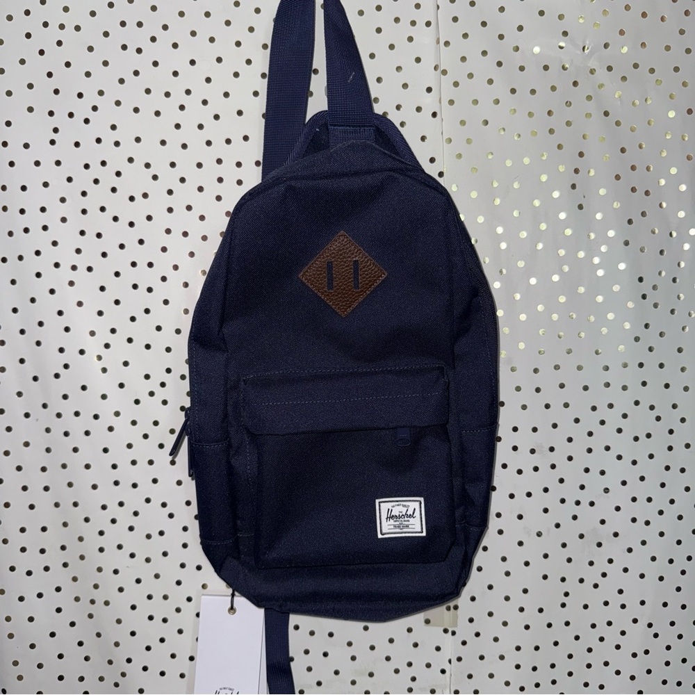 Herschel Supply Company Heritage Shoulder Bag - Picture 3 of 9